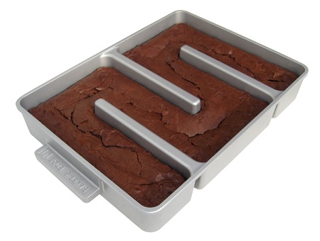 Bakers Edge Brownie Pan on Amazon.com